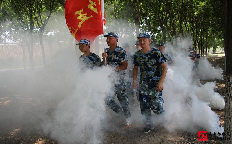 北京军事拓展训练